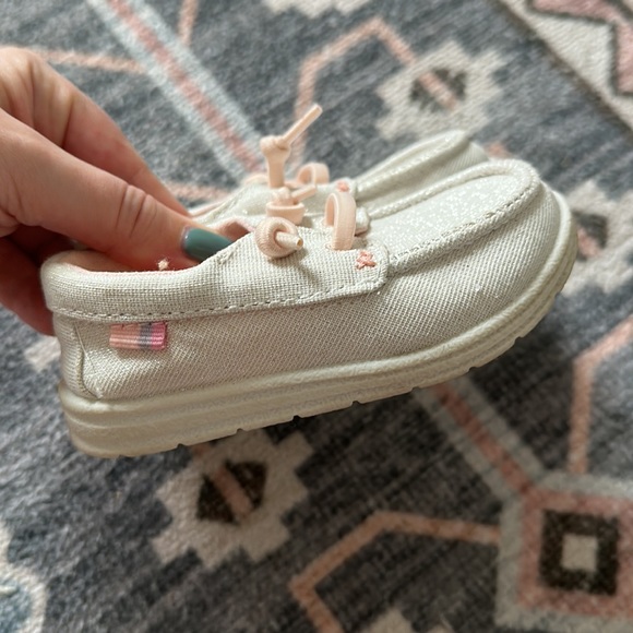 Cat & Jack Slip On - Picture 2 of 6